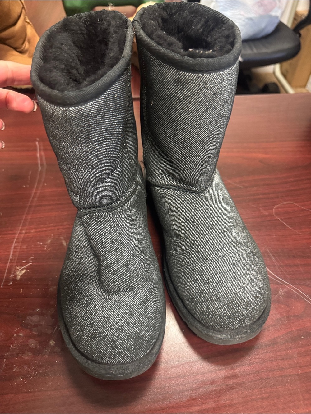 UGG Women's Black Heathered Short Winter Boots